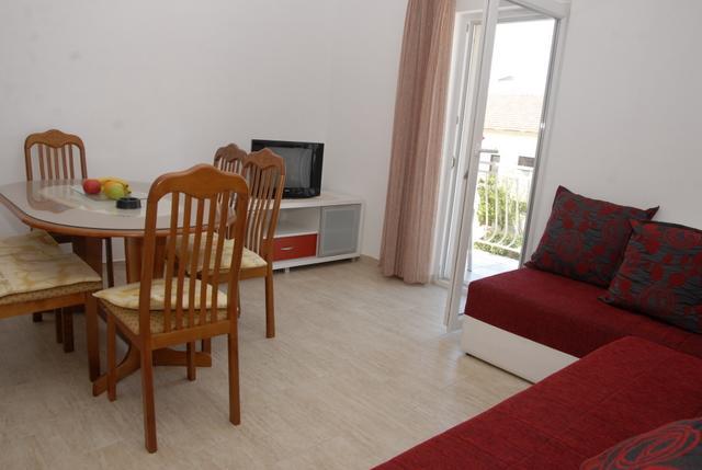 Apartments Dosljak Tivat Bagian luar foto