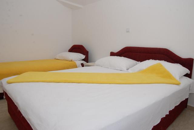 Apartments Dosljak Tivat Bagian luar foto