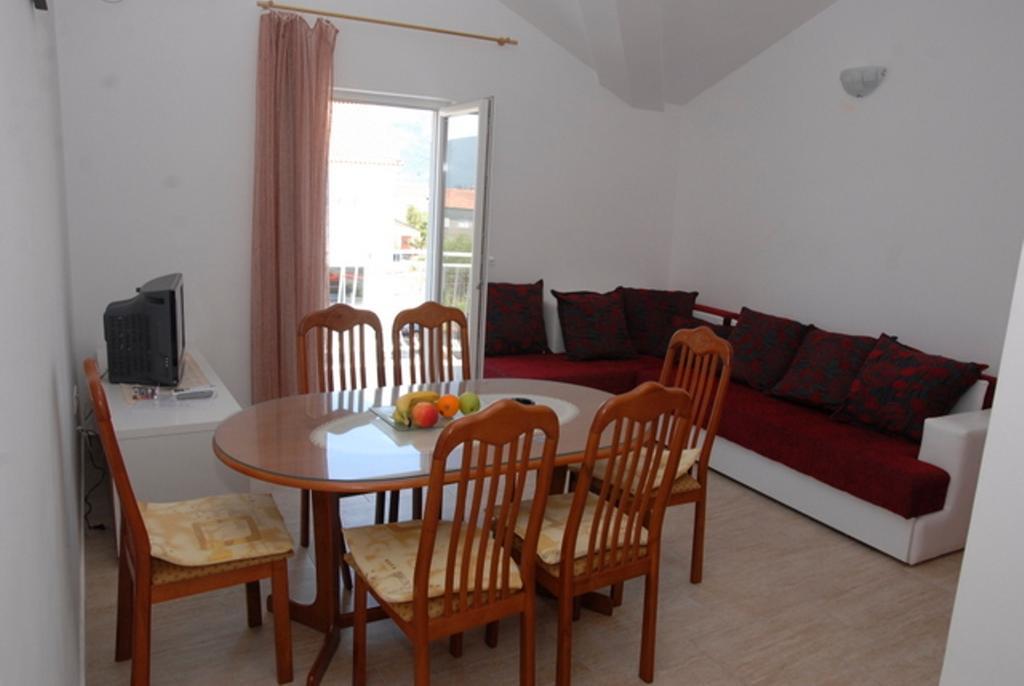Apartments Dosljak Tivat Bagian luar foto