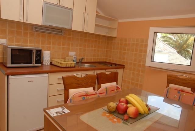 Apartments Dosljak Tivat Bagian luar foto