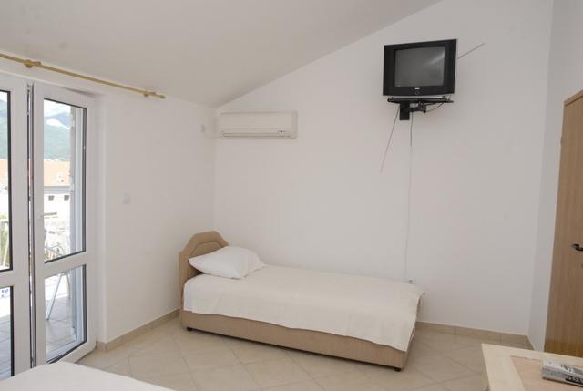 Apartments Dosljak Tivat Bagian luar foto